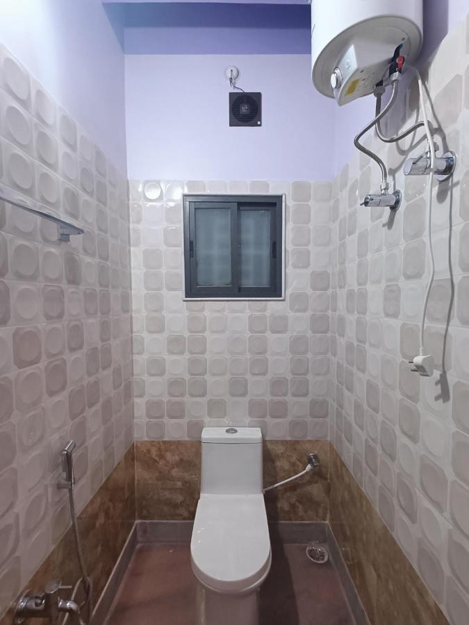 Ujjayanta Homestay Агартала Экстерьер фото