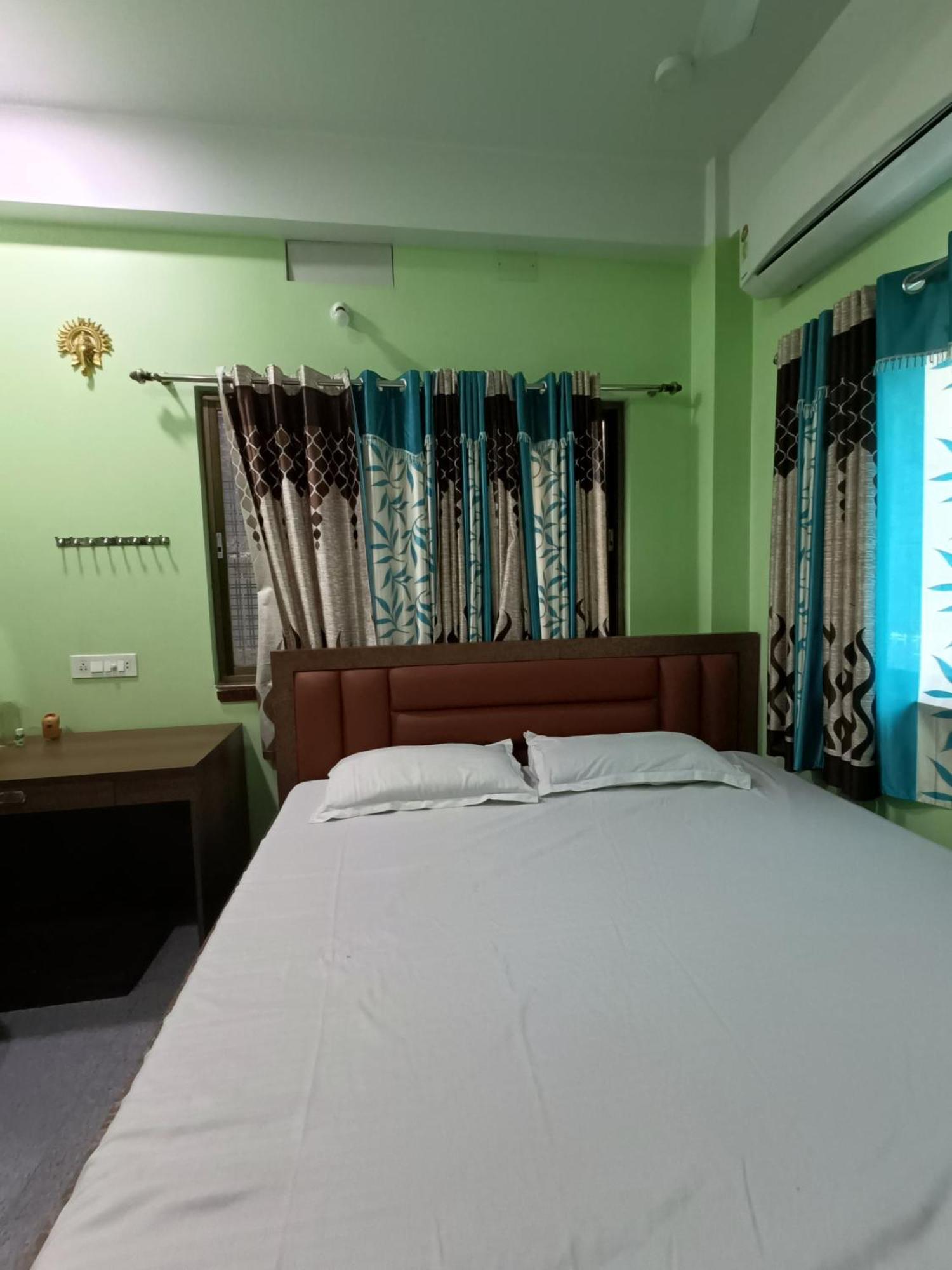 Ujjayanta Homestay Агартала Экстерьер фото